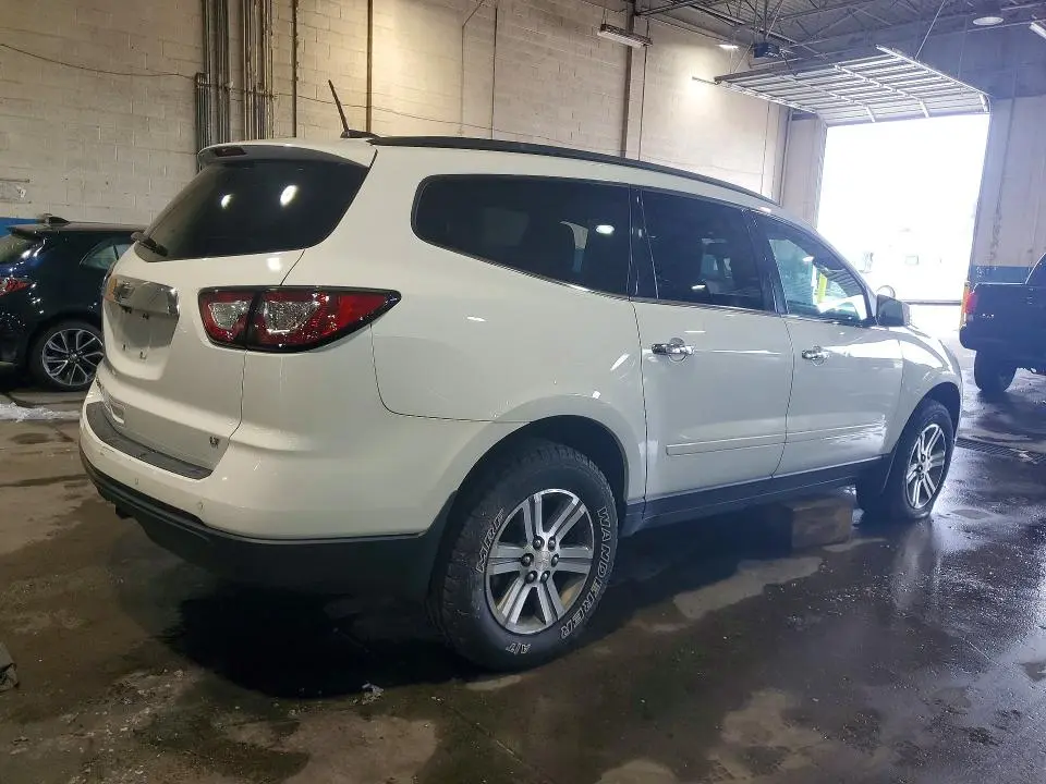 2017 CHEVROLET TRAVERSE LT  