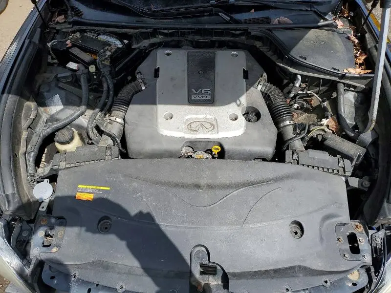 2011 INFINITI M37 X  