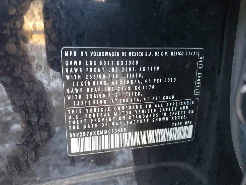 2021 VOLKSWAGEN TIGUAN SE  