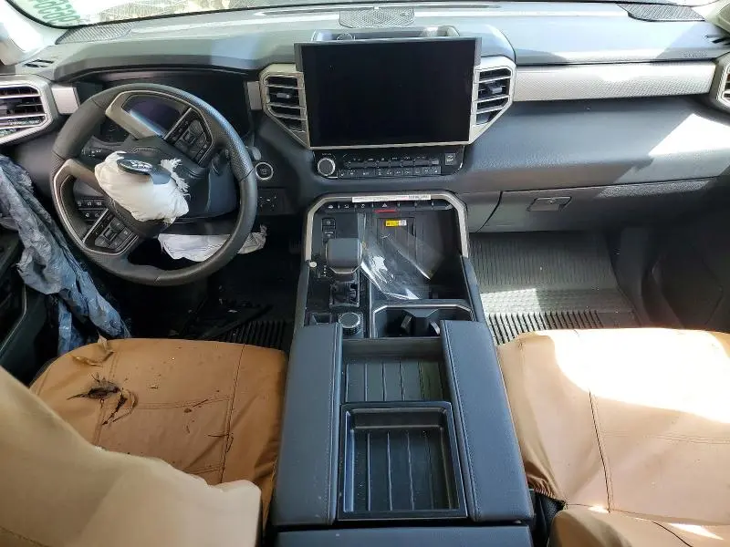 2024 TOYOTA TUNDRA CREWMAX LIMITED  