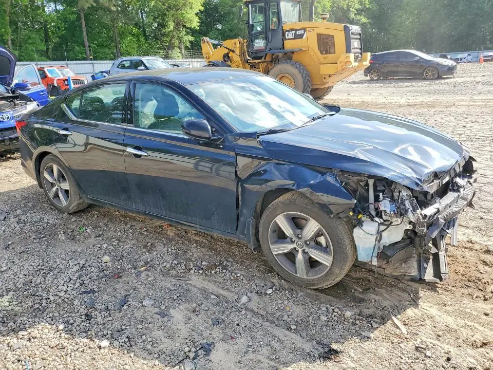 2021 NISSAN ALTIMA SL  