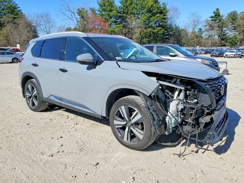 2021 NISSAN ROGUE SL  