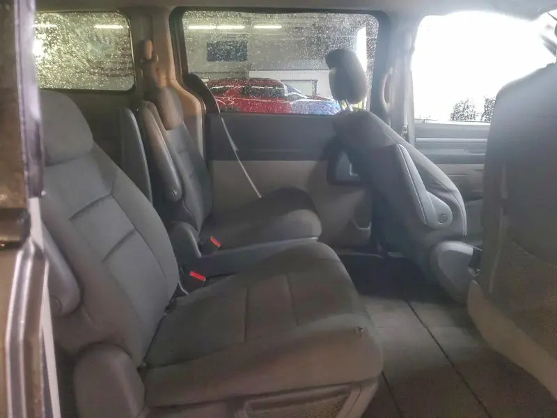 2010 DODGE GRAND CARAVAN SE  
