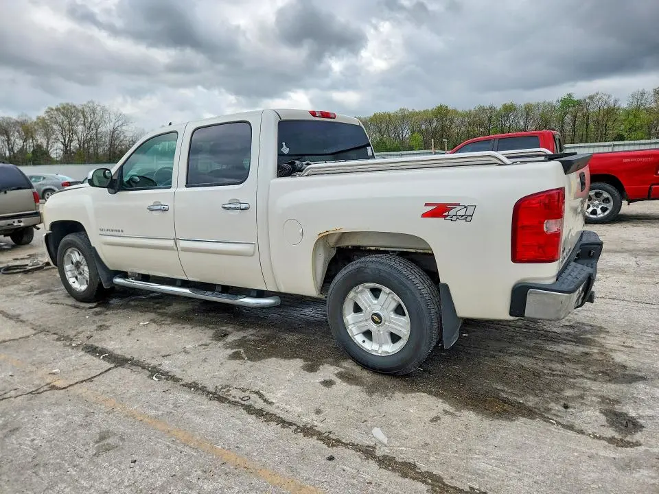 2011 CHEVROLET SILVERADO K1500 LT  