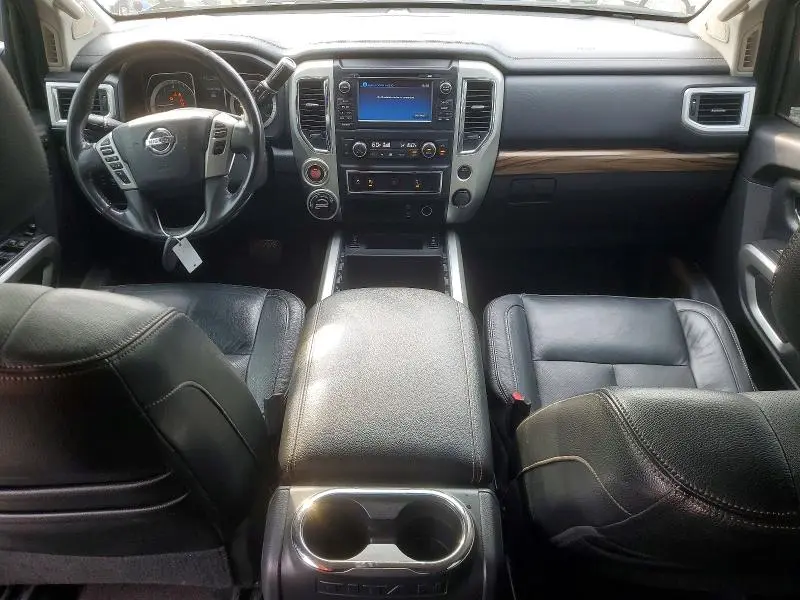 2017 NISSAN TITAN SL  