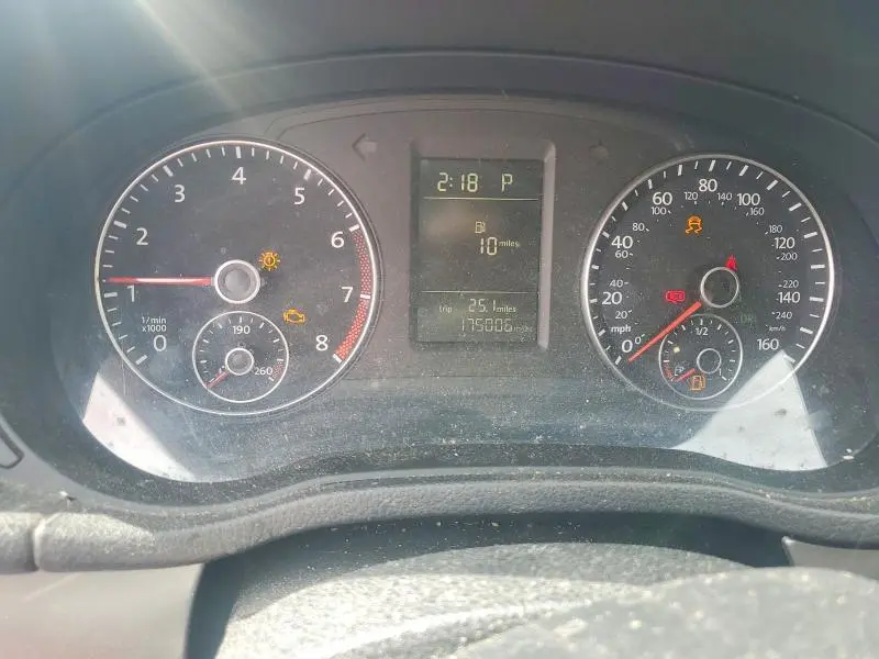 2015 VOLKSWAGEN PASSAT S  