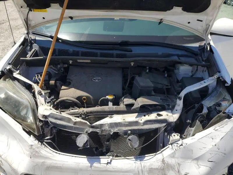 2014 TOYOTA SIENNA SPORT  