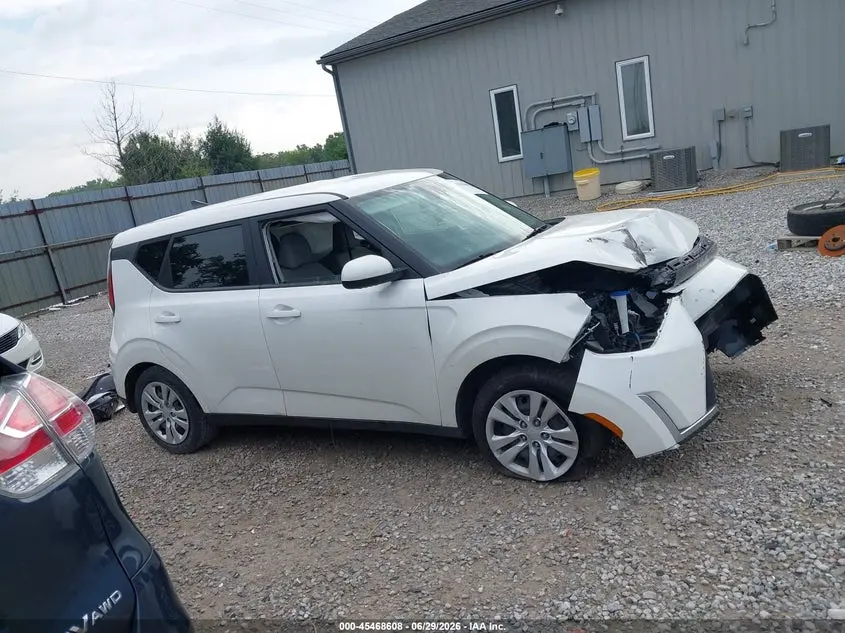 2023 KIA SOUL LX