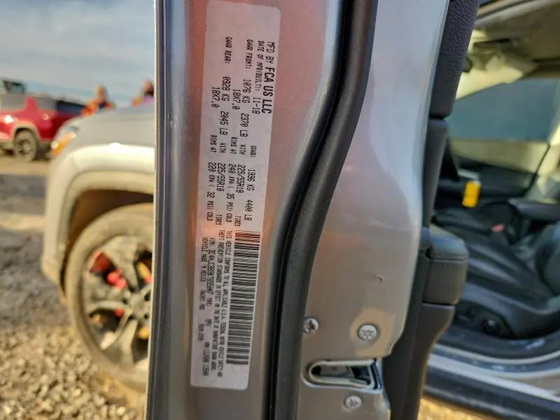 2019 JEEP COMPASS LATITUDE  