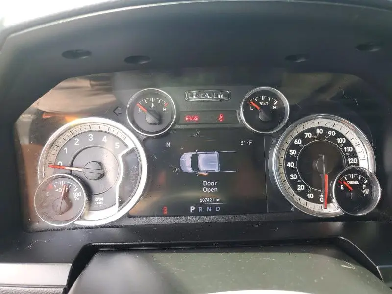 2016 RAM 1500 LARAMIE  