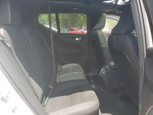 2022 VOLVO XC40 P8 RECHARGE ULTIMATE  