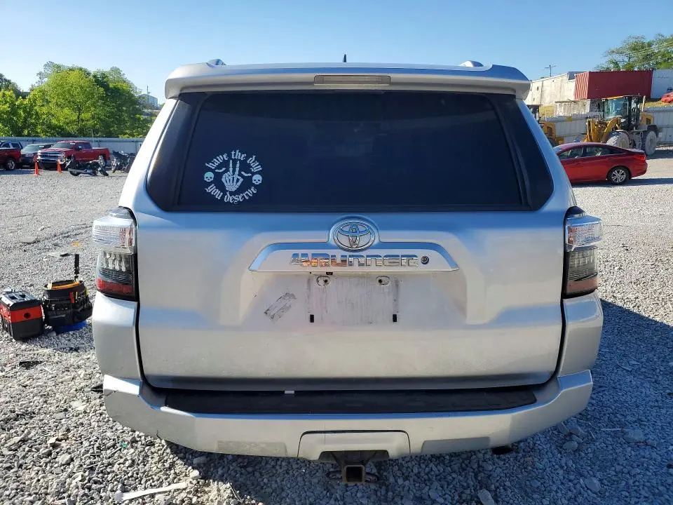 2016 TOYOTA 4RUNNER SR5  