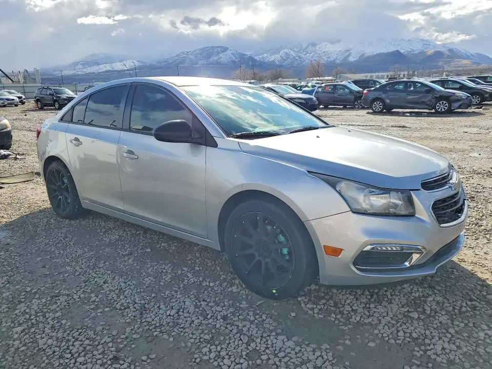 2015 CHEVROLET CRUZE LS  