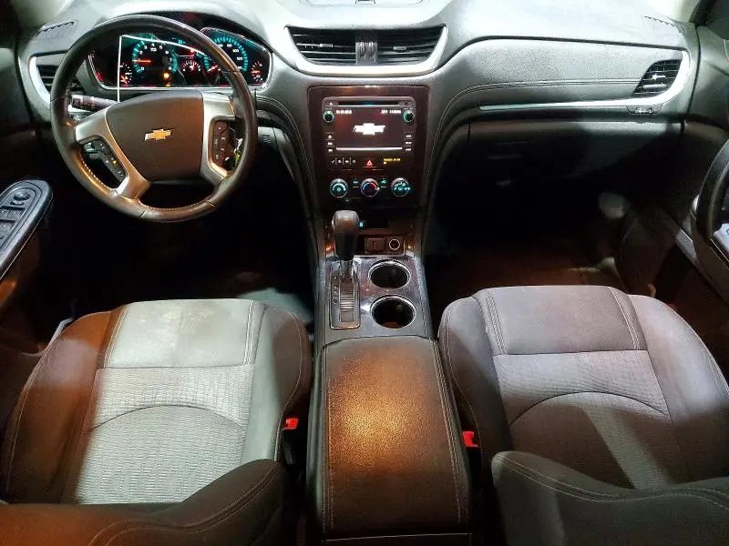 2017 CHEVROLET TRAVERSE LT  