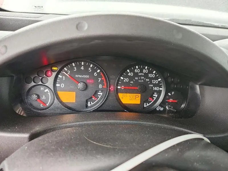 2011 NISSAN FRONTIER SV V6  