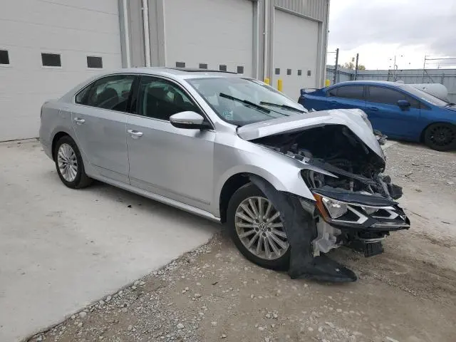 2017 VOLKSWAGEN PASSAT SE  