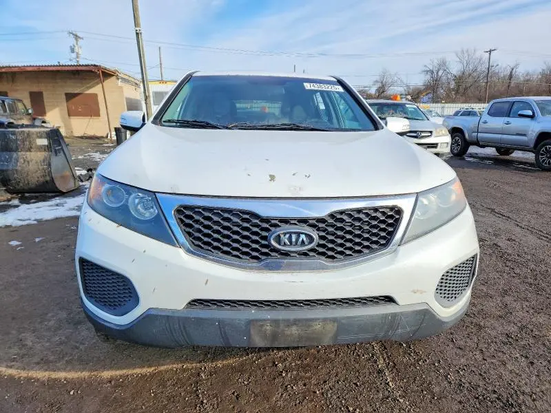 2013 KIA SORENTO LX  