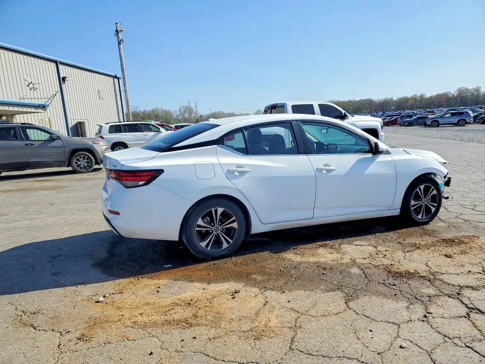 2022 NISSAN SENTRA SV  