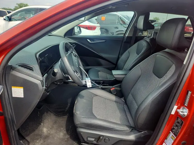 2023 KIA NIRO EX  