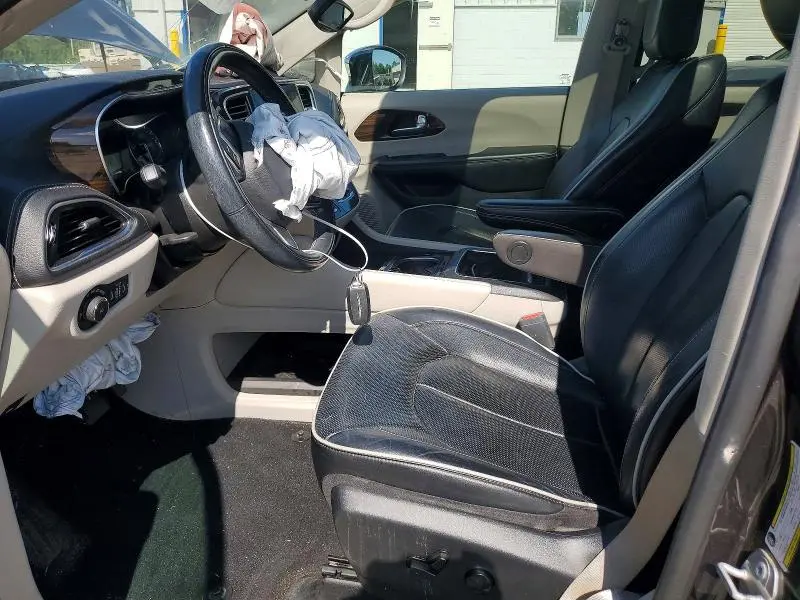 2022 CHRYSLER PACIFICA LIMITED  