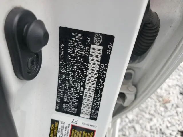 2017 TOYOTA CAMRY LE  