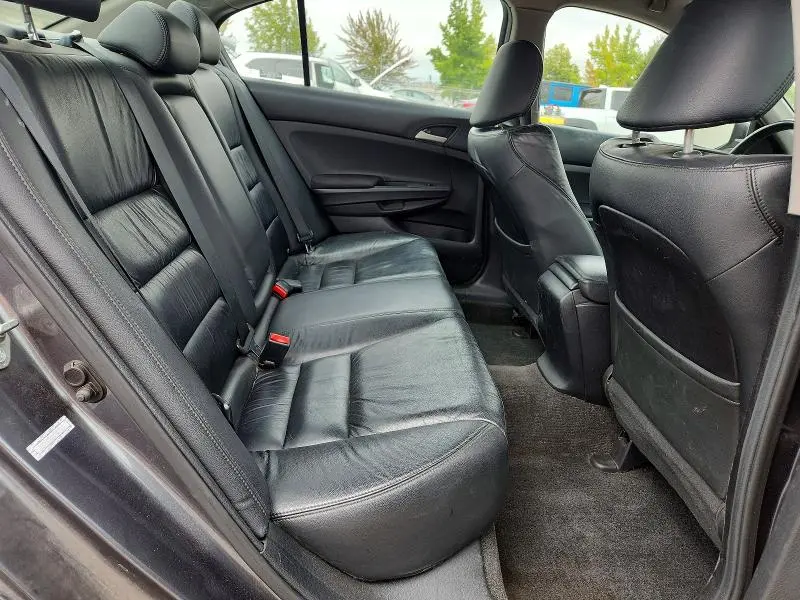 2011 HONDA ACCORD SE  