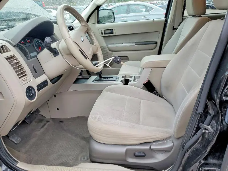 2011 FORD ESCAPE XLT  