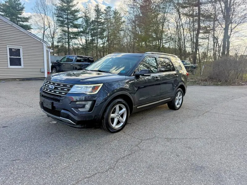 2017 FORD EXPLORER XLT  