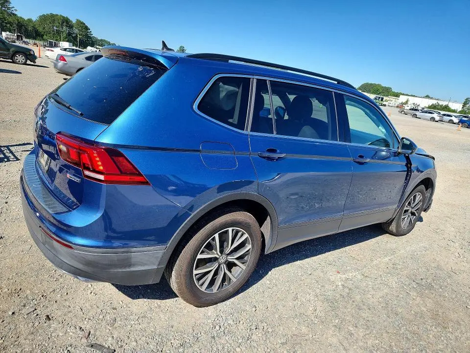2019 VOLKSWAGEN TIGUAN SE  