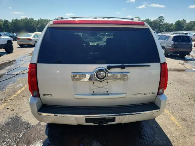 2011 CADILLAC ESCALADE   