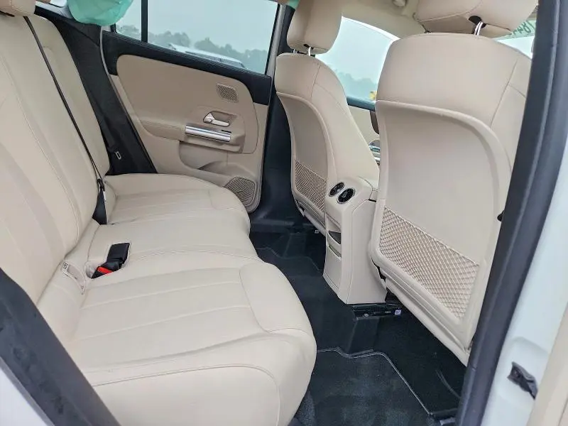 2023 MERCEDES-BENZ GLA 250  