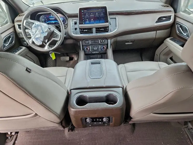 2024 CHEVROLET SUBURBAN C1500 LT  