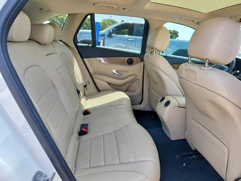 2018 MERCEDES-BENZ GLC 300  