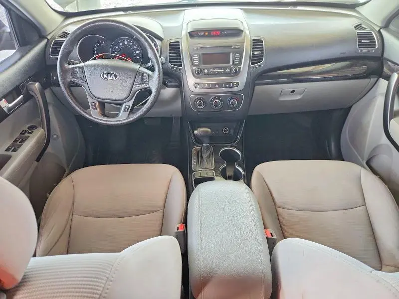 2014 KIA SORENTO LX  