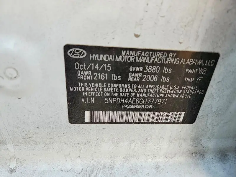 2016 HYUNDAI ELANTRA SE  