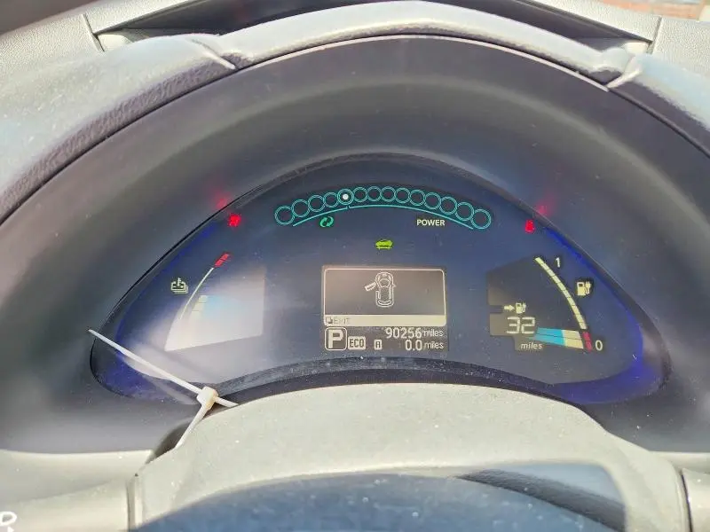2017 NISSAN LEAF S  