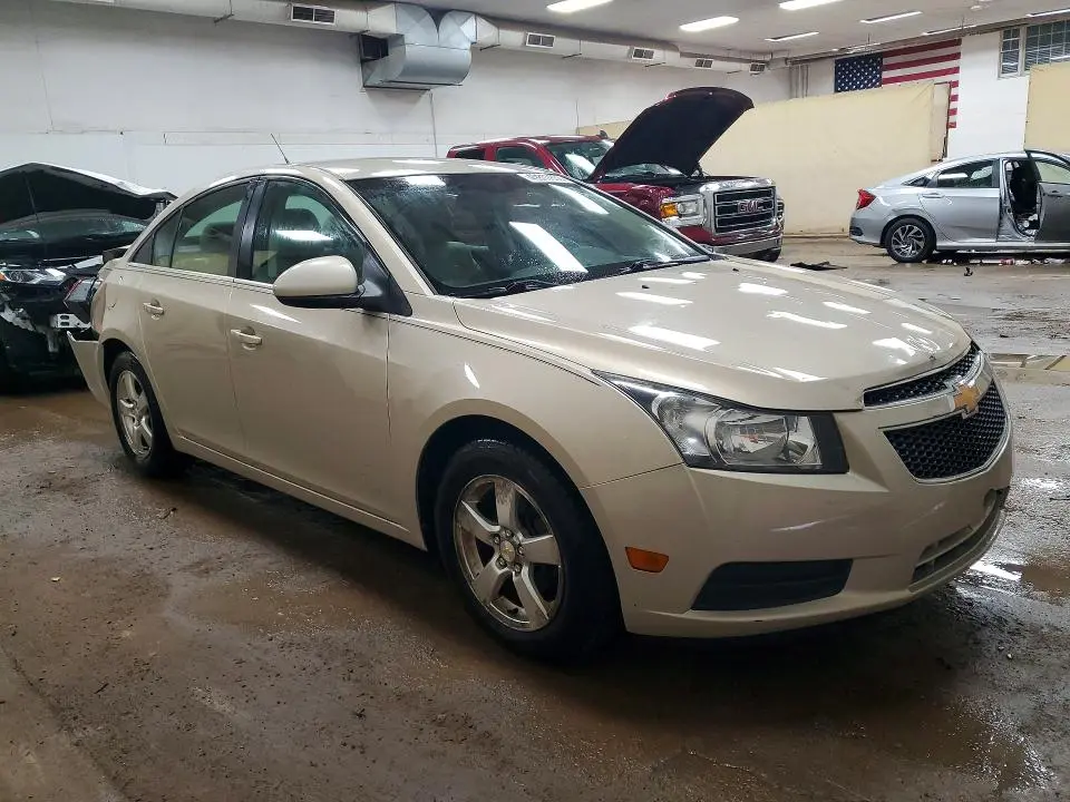 2011 CHEVROLET CRUZE LT  