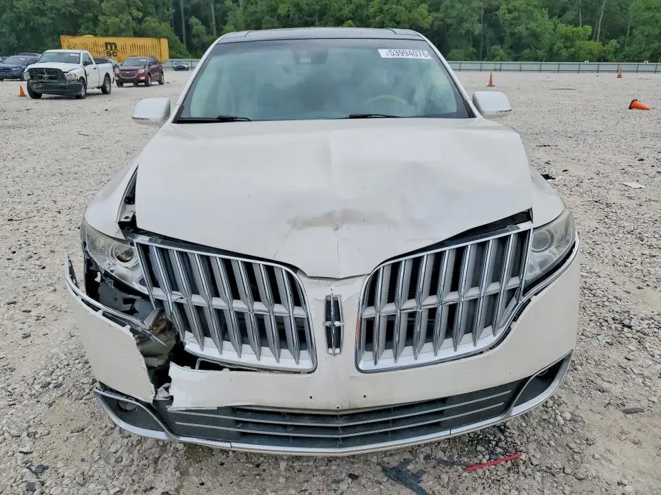 2010 LINCOLN MKT   