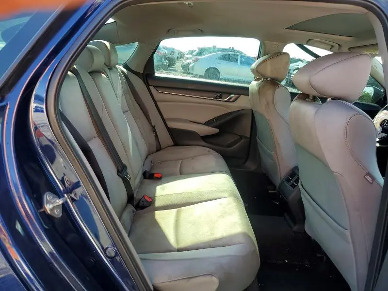 2019 HONDA ACCORD EX  