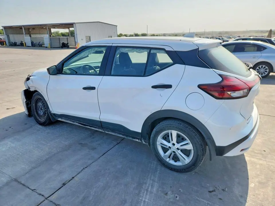 2024 NISSAN KICKS S  