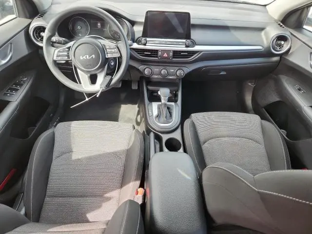 2023 KIA FORTE LX