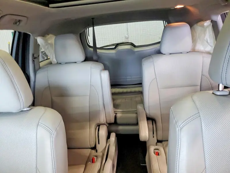 2018 TOYOTA HIGHLANDER LIMITED PLATINUM  