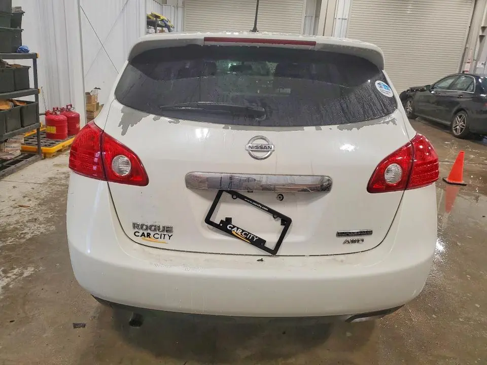 2013 NISSAN ROGUE S  