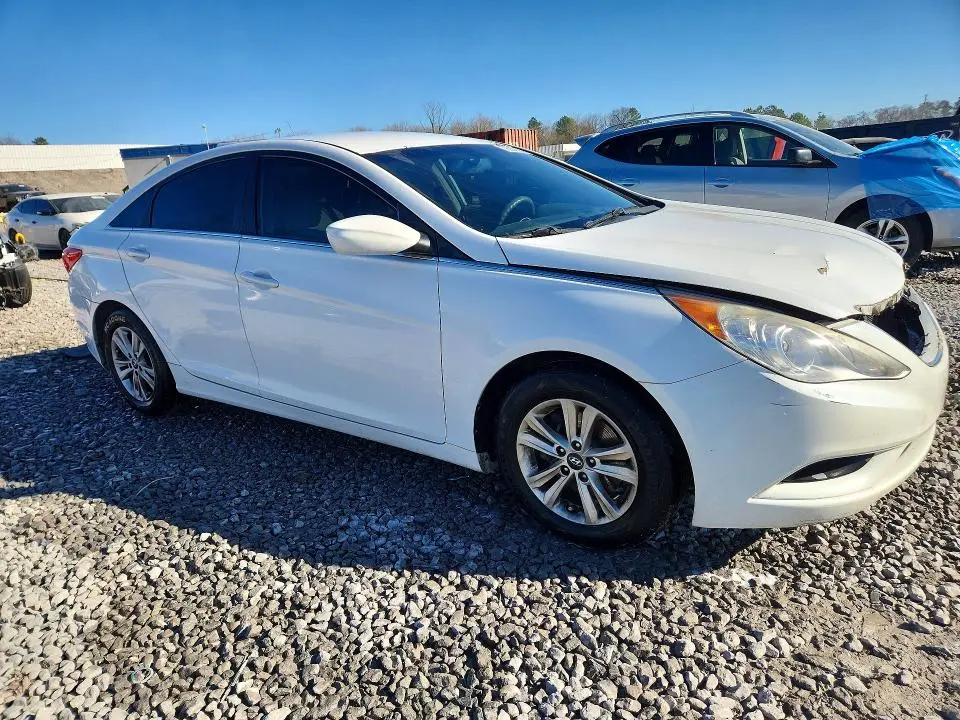 2012 HYUNDAI SONATA GLS  