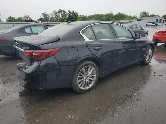 2018 INFINITI Q50 LUXE  