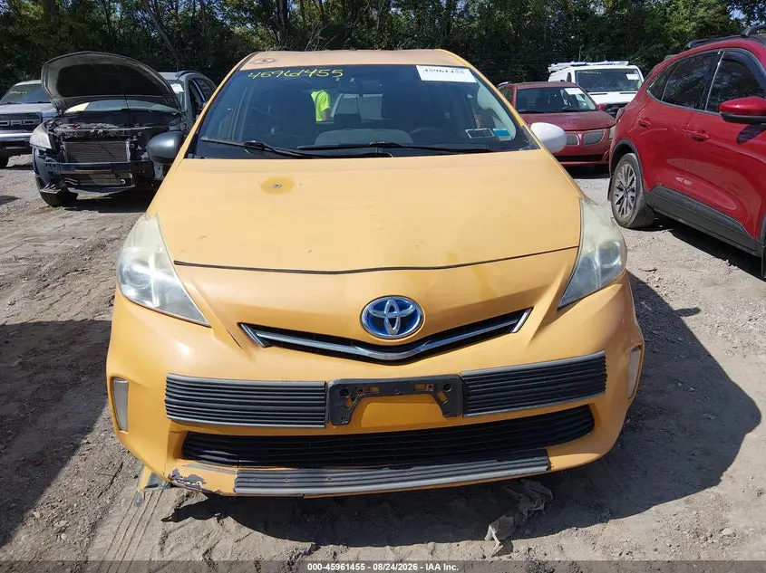 2014 TOYOTA PRIUS V TWO