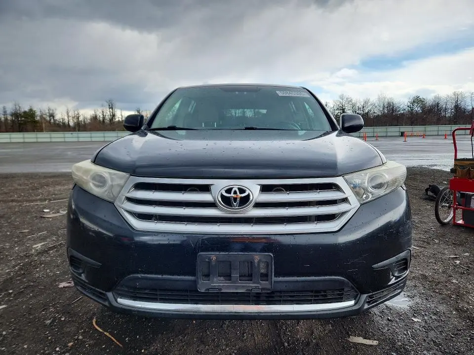 2013 TOYOTA HIGHLANDER BASE  