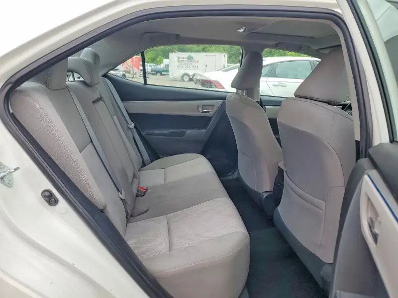 2015 TOYOTA COROLLA LE PLUS  