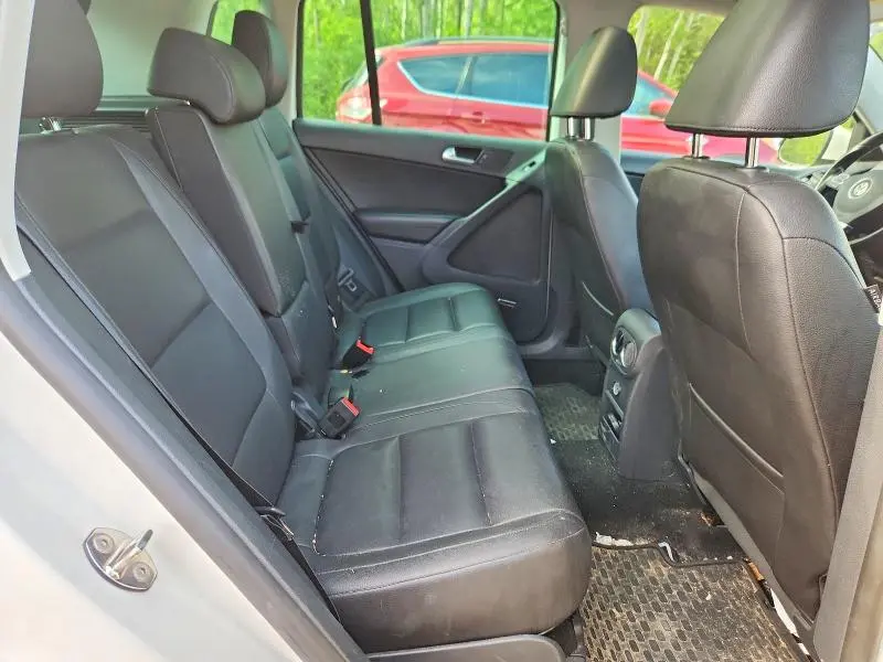 2012 VOLKSWAGEN TIGUAN S  