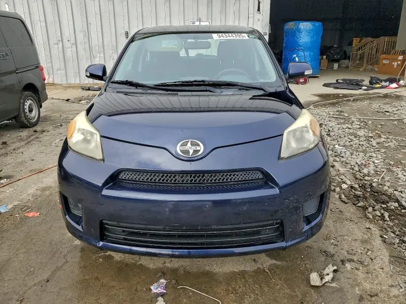 2010 TOYOTA SCION XD   